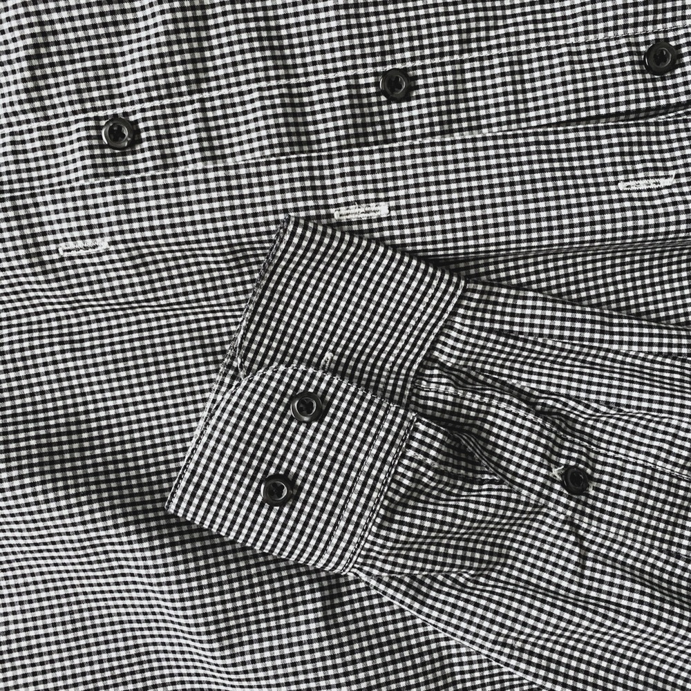 Basic dress up shirt - Picture 2 of 3